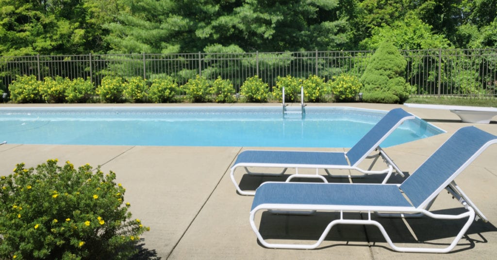 Custom Pool Builder Montgomery TX: Backyard Pool Specialists