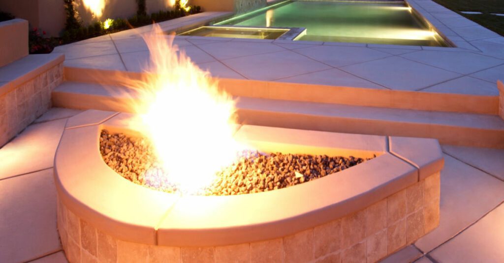 Be Creative With Impressive Poolside Fire Features